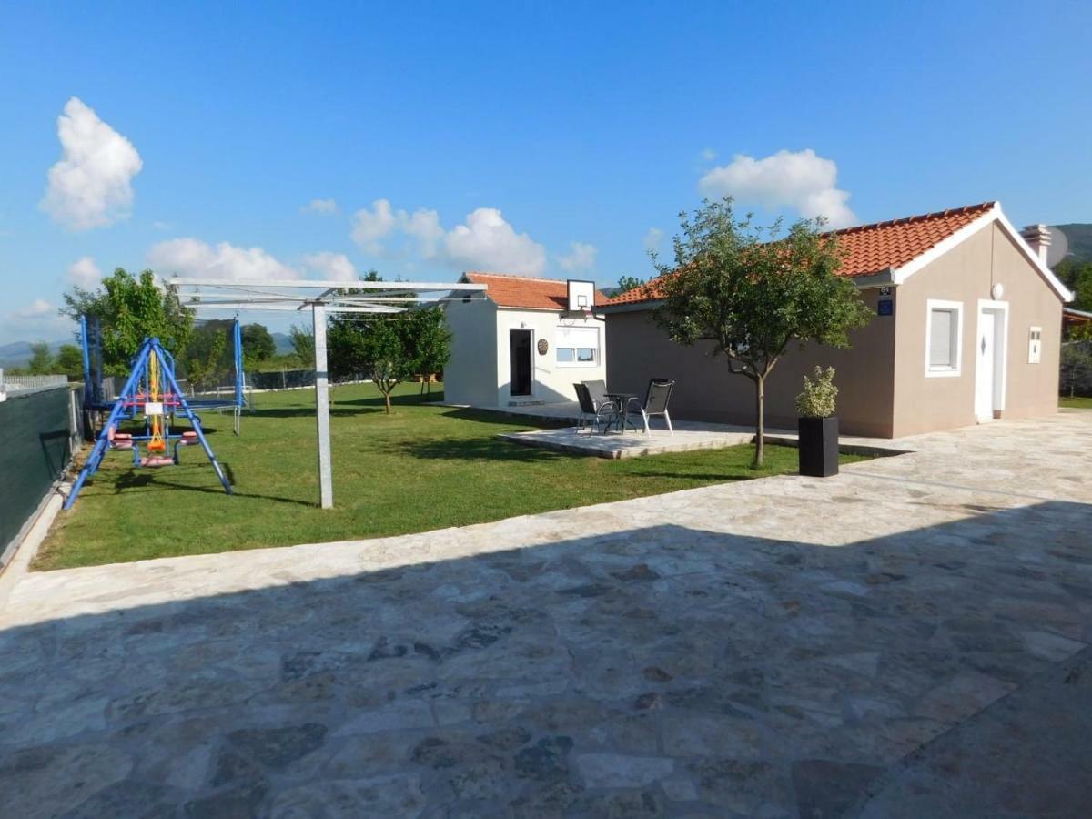 Vacation House Radosic Radosic  Exterior photo